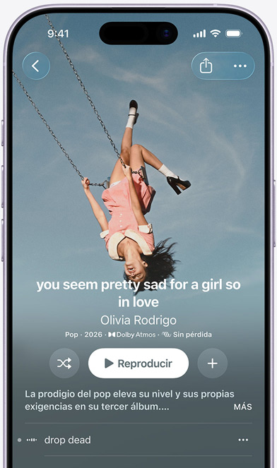 Pantalla de un iPhone que muestra el álbum «GNX» de Kendrick Lamar en Apple Music