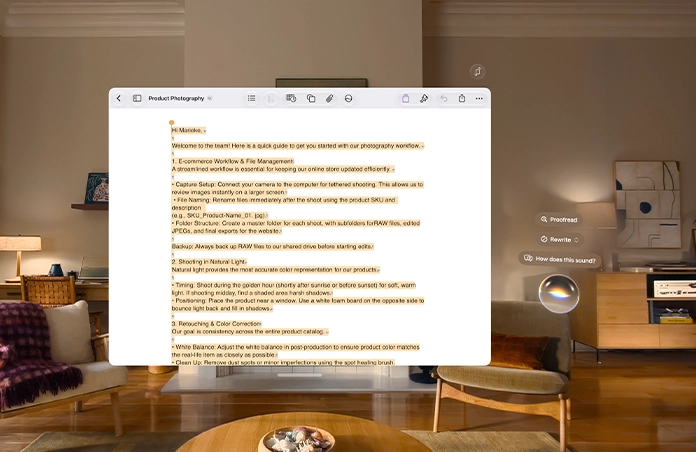 Apple Vision Pro 的畫面打開了一份有關攝影實踐指引的文件，Siri 撰寫提示懸浮在旁邊，提示包括「Proofread」、「Rewrite」，以及「How does this sound?」