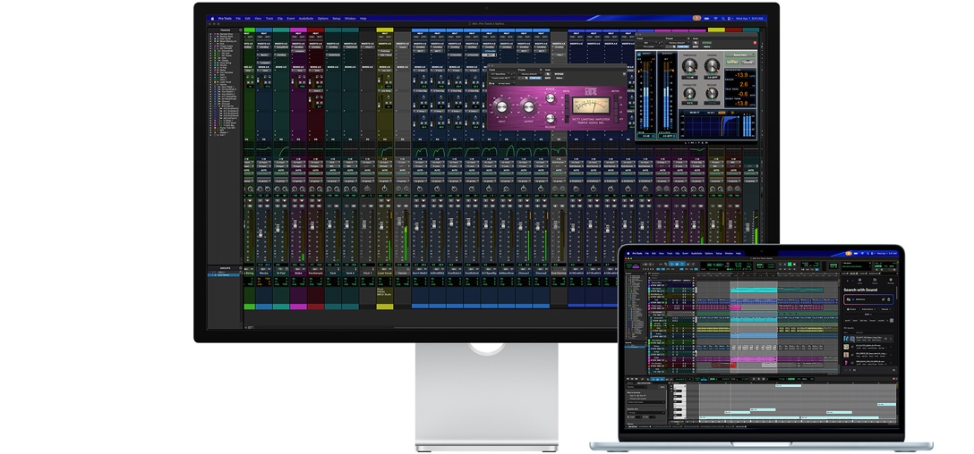 Studio Display i laptop Mac z pokazaną sesją w aplikacji Pro Tools z integracją Splice; szkło nanostrukturalne pomaga ograniczyć odbicie światła na ciemnym ekranie